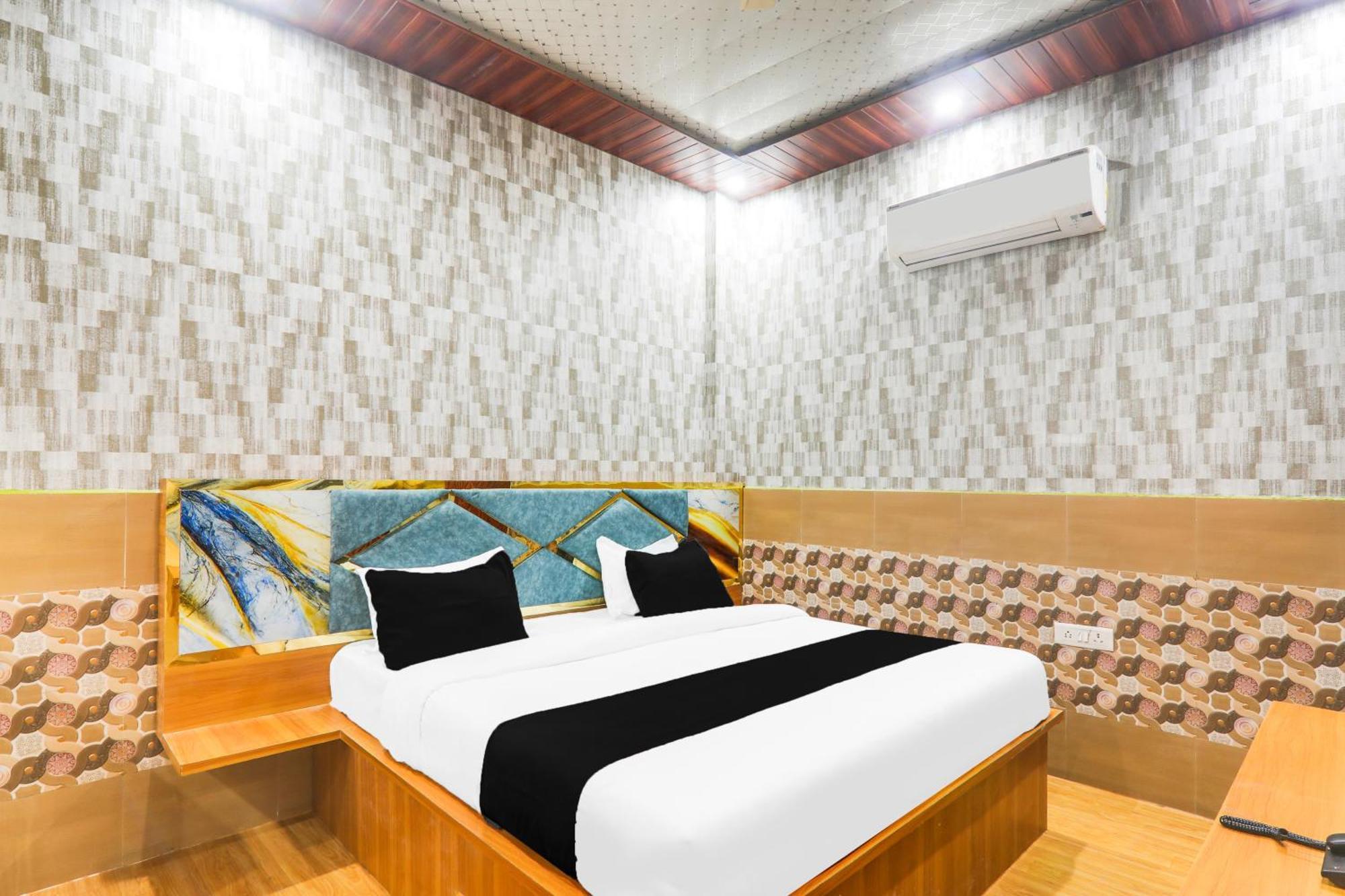 Hotel O V. K Palace Inn Lucknow Exterior foto